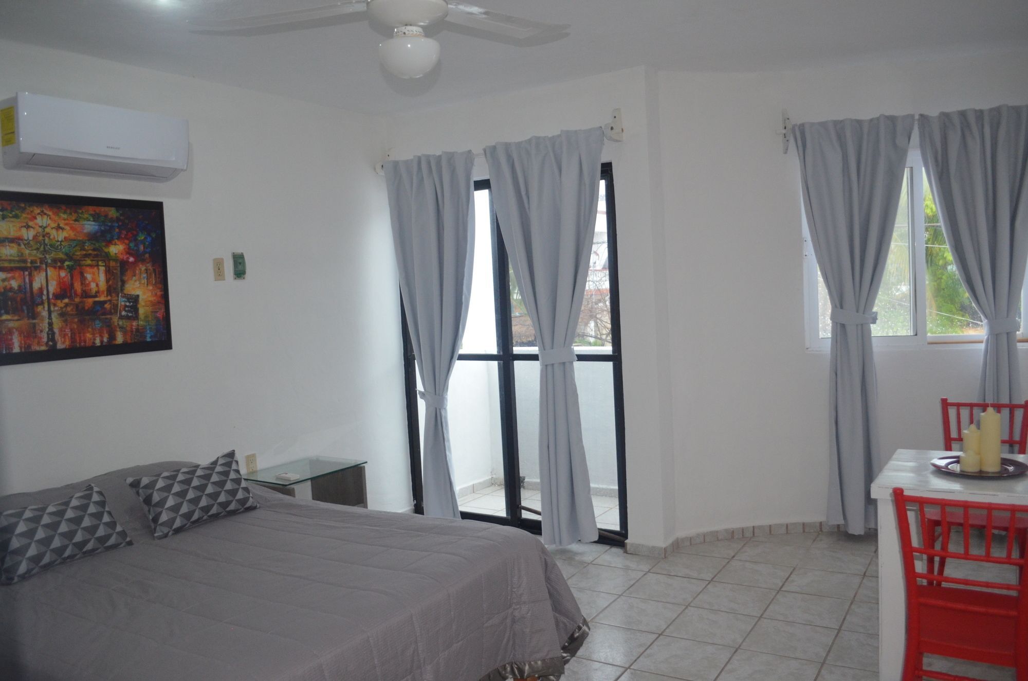 Gota De Sal Apartments ปัวร์โตโมเรลอส ภายนอก รูปภาพ